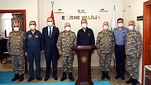 BAKAN AKAR YUNAN SINIRINDA KONUŞTU; TAVİZ VERMEYİZ, GERİ ADIM ATMAYIZ 