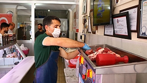 KURBANINI KESTİREN KASABA KOŞTU