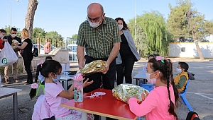OKULLARA KIRTASİYE DESTEĞİ, MİNİKLERE DE HEDİYE