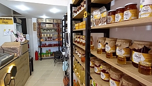 EDİRNE’NİN İLK DOĞAL ARI ÜRÜNLERİ MAĞAZASI AÇILDI 