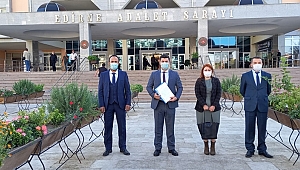 GENÇ BAŞKAN MAZBATASINI ALDI 