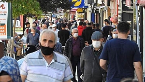 CADDE VE SOKAKLARDA SİGARA İÇMEK YASAKLANDI