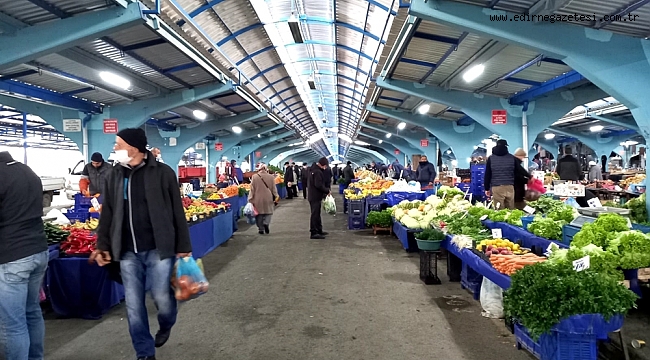 MARKETLER PAZARCININ MALINI ÇÜRÜTTÜ