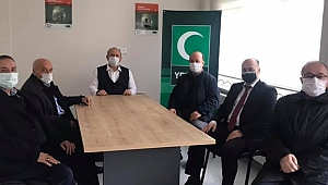  SAADET PARTİSİ YEŞİLAY’I ZİYARET ETTİ