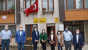 AK PARTİ YÖNETİMİ MUHTARLARLA BİR ARAYA GELDİ