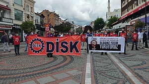 DİSK, “BİLDİĞİMİZ YOLDAN YÜRÜYORUZ”