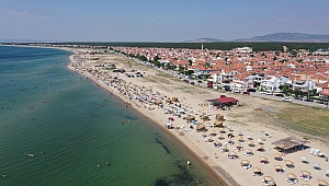 İSTANBULLU VATANDAŞLAR, SAROS SAHİLLERİNE AKIN ETTİ