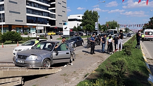 KAZADA 3 KİŞİ YARALANDI