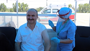 VALİ CANALP 3. DOZ AŞISINI OLDU