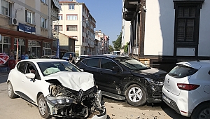 KAZADA 3 KİŞİ YARALANDI