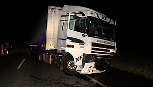TIRLA OTOMOBİL ÇARPIŞTI: 1 ÖLÜ