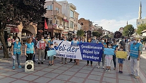 30-40 KİŞİLİK SINIFLARDA SOSYAL MESAFENİN SAĞLANMASI İMKANSIZDIR 