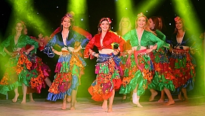 DİLLERE DESTAN DEFİLE