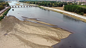 MERİÇ NEHRİNDE DEBİ DÜŞÜYOR
