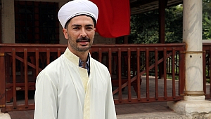 DAR'ÜL HADİS CAMİSİNİN GÜZELLİĞİ KORUNUYOR