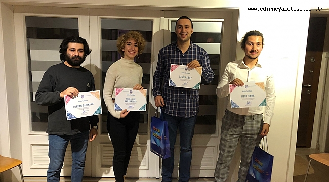 İLLÜSTRASYON YARIŞMASINDA DERECEYE GİRENLERİN ÖDÜLLERİ VERİLDİ