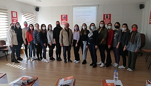 KREŞ ÖĞRETMENLERİNE İLK YARDIM EĞİTİMİ