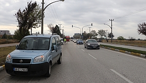 YAYA GEÇİDİNDE OTOMOBİLİN ÇARPTIĞI KİŞİ YARALANDI 