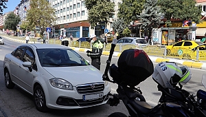 YAYALARA YOL VERMEYEN 12 SÜRÜCÜYE CEZA UYGULANDI