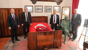 ATATÜRK ODASI'NA HAYRAN KALDILAR