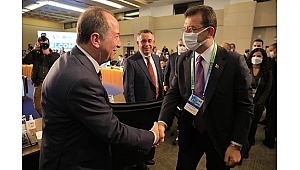 BAŞKAN GÜRKAN’IN KONUŞMASI ZİRVE’YE DAMGA VURDU