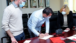 EDİRNE KIRMIZISI KUMAŞA İŞLENDİ