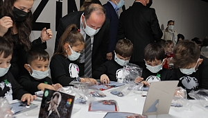 MİNİK ÖĞRENCİLERİN ATATÜRK SEVGİSİ