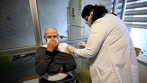 mRNA AŞISI OLAN RİSK GRUPLARINA HATIRLATMA DOZU UYGULANMAYA BAŞLADI
