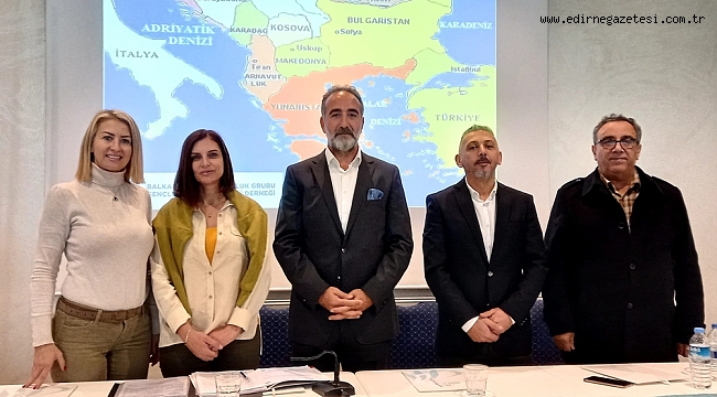 YENİ DERNEKTEN YENİ MARATON