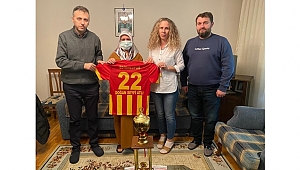 EDİRNESPOR’DAN GENÇ GOLCÜNÜN AİLESİNE AHDE VEFA