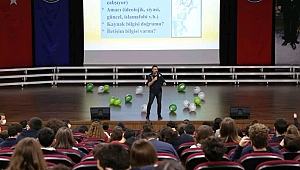 YEŞİLAY “TEKNOLOJİ BAĞIMLILIĞI, GÜVENLİ İNTERNET, SİBER SUÇLAR” İLE İLGİLİ ÖĞRENCİLERİNE EĞİTİM
