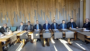 ŞOFÖRLER ODASINA ADAYI HAKAN GİYİK YÖNETİMİNİ TANITTI