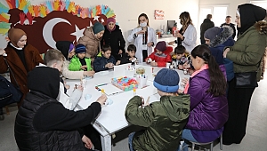 SAVAŞIN İZLERİNİ SİLMEYE ÇALIŞIYORLAR