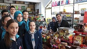 ÖĞRENCİLER HARÇLIKLARIYLA VERESİYE BORÇLARINI ÖDEDİ