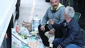 TIR KUYRUĞUNDA İFTAR