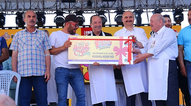 EN ÇOK ACI BİBERİ YEDİ, AĞIRLIĞINCA AYÇİÇEĞİ YAĞI KAZANDI