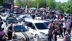 MODİFİYELİ ARAÇ TUTKUNLARI EDİRNE’DE BULUŞTU