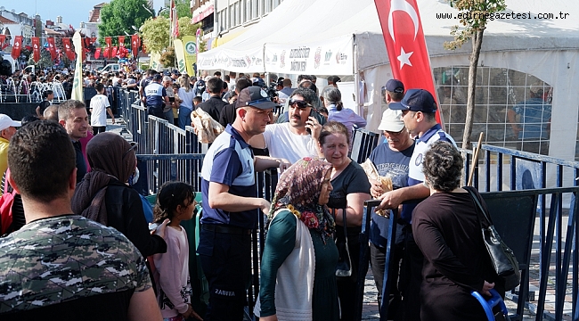 ÜCRETSİZ 1,5 TON TAVA CİĞER DAĞITILDI
