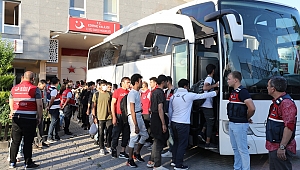 EDİRNE’DE YAKALANAN GÖÇMENLER SINIR DIŞI EDİLİYOR