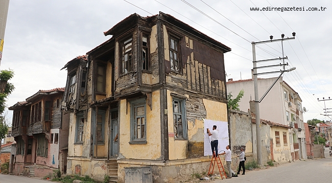 EDİRNE'DEKİ TARİHİ YAPILARIN DUVARLARI YER RADARIYLA TAHRİP EDİLMEDEN GÖRÜNTÜLENİYOR