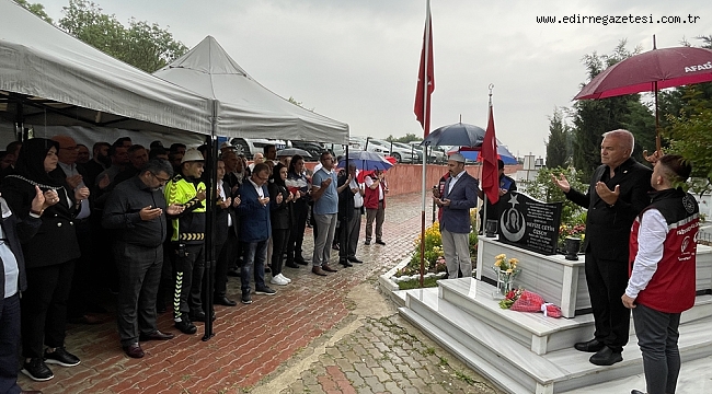 ŞEHİT POLİS MEMURU NEFİZE ÇETİN ÖZSOY, ŞEHADETİNİN 6'INCI YILINDA KABRİ BAŞINDA ANILDI