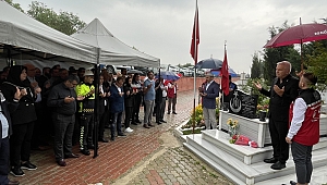 ŞEHİT POLİS MEMURU NEFİZE ÇETİN ÖZSOY, ŞEHADETİNİN 6'INCI YILINDA KABRİ BAŞINDA ANILDI