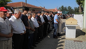 OTOBÜS KAZASINDA HAYATINI KAYBEDENLER SON YOLCULUĞUNA UĞURLANDI 