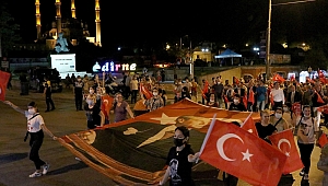BELEDİYEDEN ZAFER YÜRÜYÜŞÜ