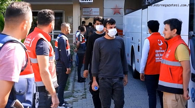 EDİRNE’DE YAKALANAN AFGANLAR SINIR DIŞI EDİLİYOR