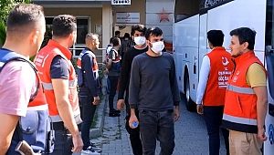EDİRNE’DE YAKALANAN AFGANLAR SINIR DIŞI EDİLİYOR