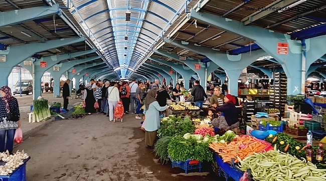 PAZARDA FİYATLAR CEP YAKIYOR