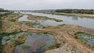 MERİÇ NEHRİNEDE HALKTAN TEMİZLEME TALEBİ