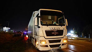 EDİRNE’DE TIRLA OTOMOBİLİN ÇARPIŞTIĞI KAZADA 5 KİŞİ YARALANDI
