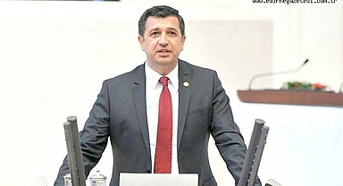 ÇOCUKLAR BOŞ BESLENME ÇANTALARIYLA KARANLIKTA EVLERİNDEN ÇIKIYOR